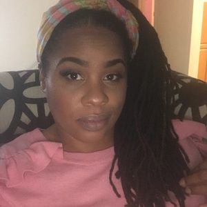 Meet your Posher, Tina